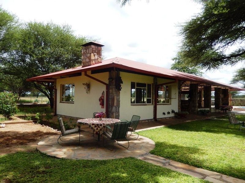 Dornhuegel Guestfarm Hotel Grootfontein Exterior foto